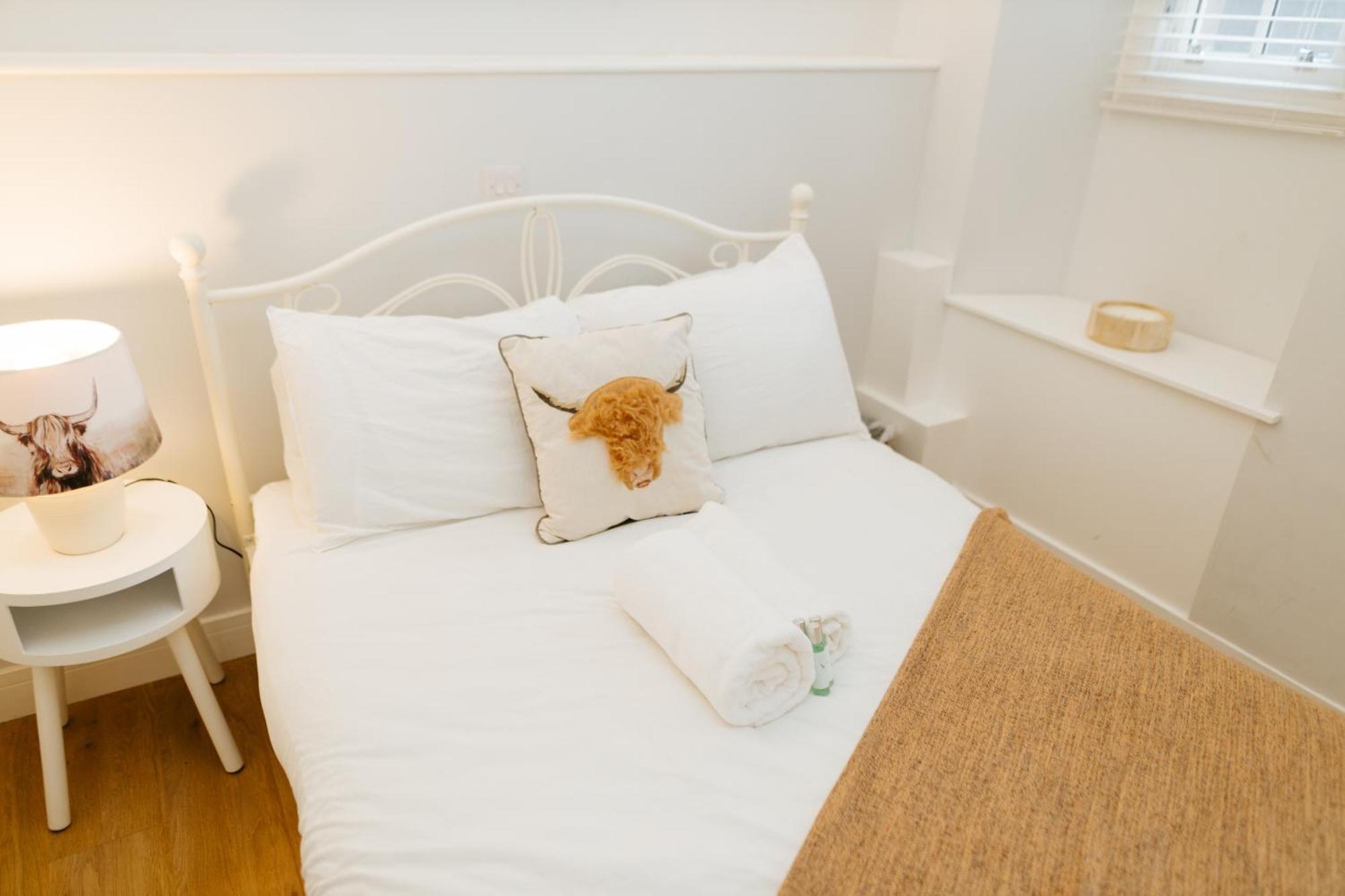 Luxury Modern 3 Bedroom Apartment In City Centre EDI Eksteriør billede