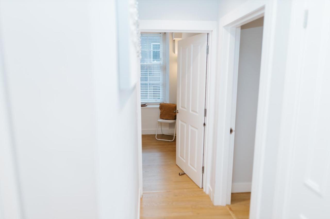 Luxury Modern 3 Bedroom Apartment In City Centre EDI Eksteriør billede